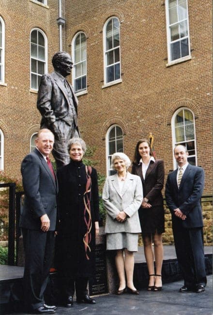 Gretta Bader (second from left) at the dedication of the Fulbright statue in 2002. (Photo by Russell Cothren, University of Arkansas. Used with permission.)